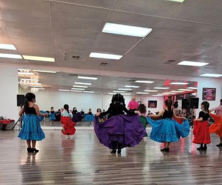 Cervera Dance Company