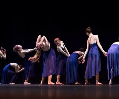 AD Dance