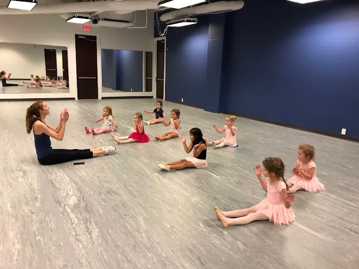 Highland Park Dance Company Picture 2