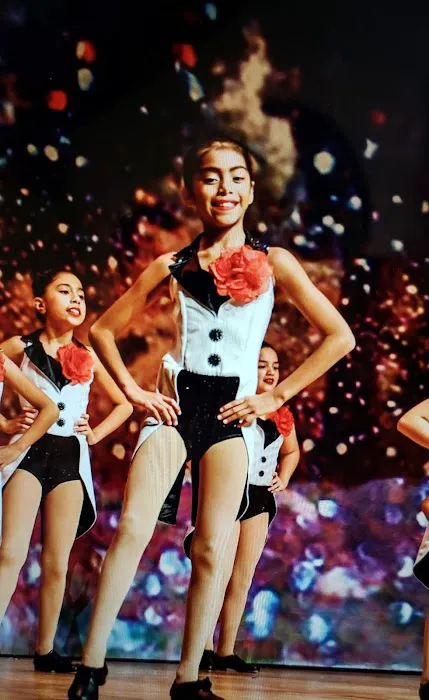 Lucy Dance Fit Studio Picture 8