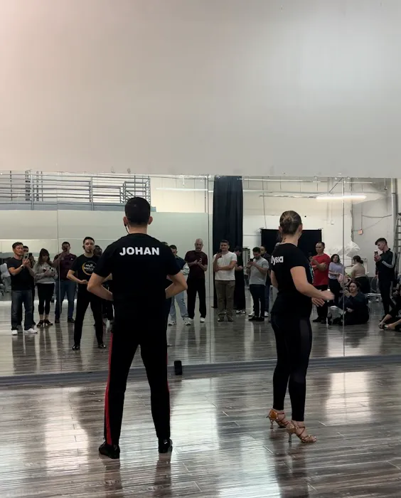 Timba Tumbao Dallas by Johan & Alyssa Picture 3