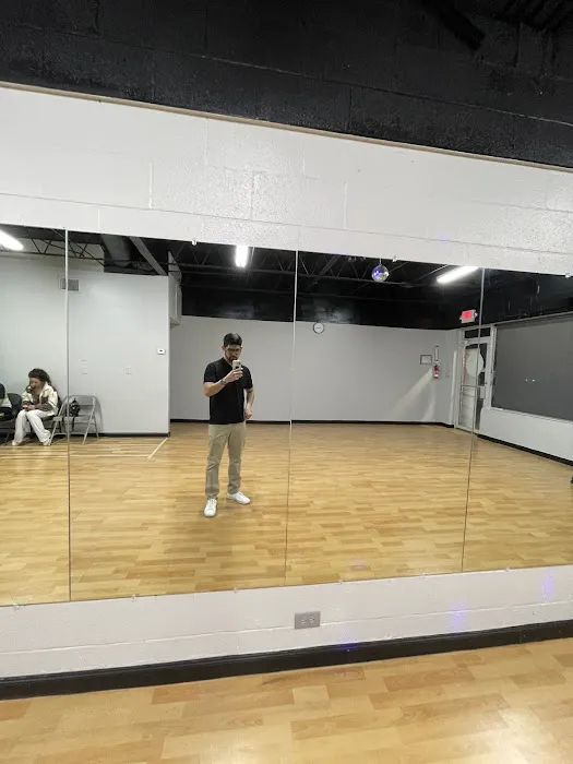 Alianza Rumbera Dance Studio Picture 1