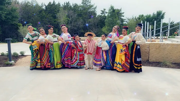 Ballet Folklorico De Dos Tierras Picture 1