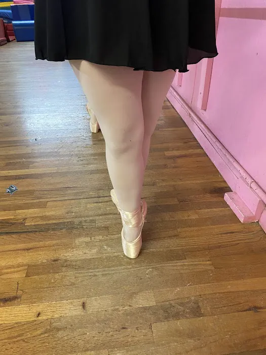 Stage Door School of Dance Picture 4