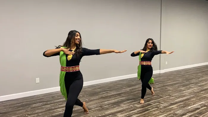 Milaana Dance Plano Picture 5