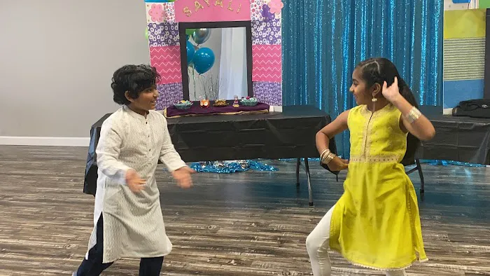 Milaana Dance Plano Picture 7
