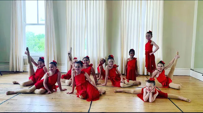 Sandi’s School of Dance Picture 4