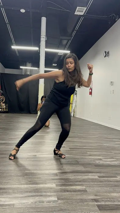It's Indish Dance Studio Picture 5