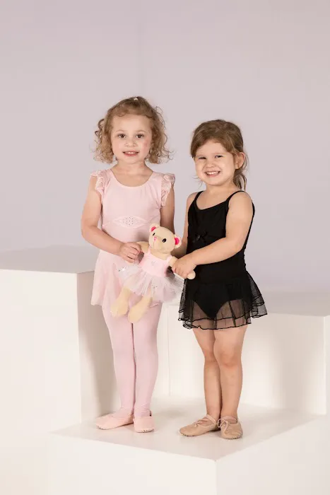 Red Door Dance Academy Picture 2