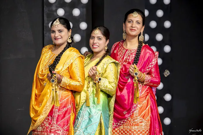 Neha Bollywood Dance/Bollyx Fitness Classes Picture 4