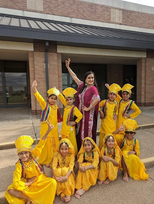 Mastee Dance School #masteebhangrabyguneet Picture 8
