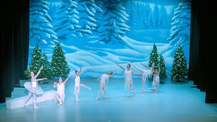 Studio 3 Dance Picture 4