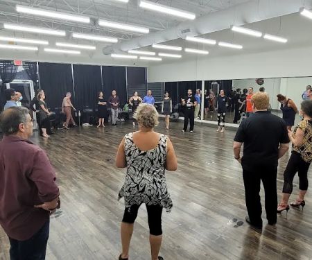 Argentine Tango in Dallas - Classes and Milonga