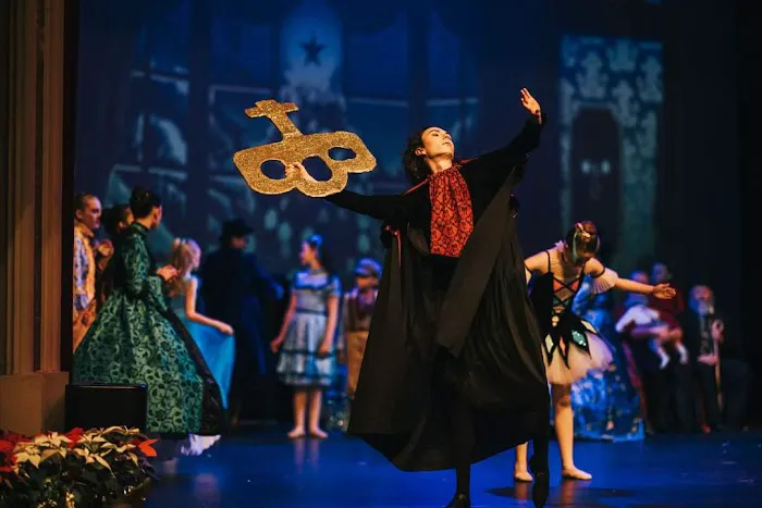 Avant Garde Theatre of Dance Picture 7