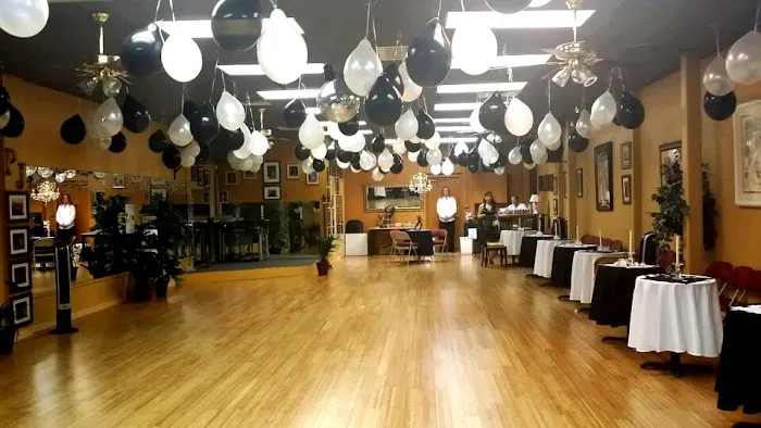 P J's Dancetique Picture 4