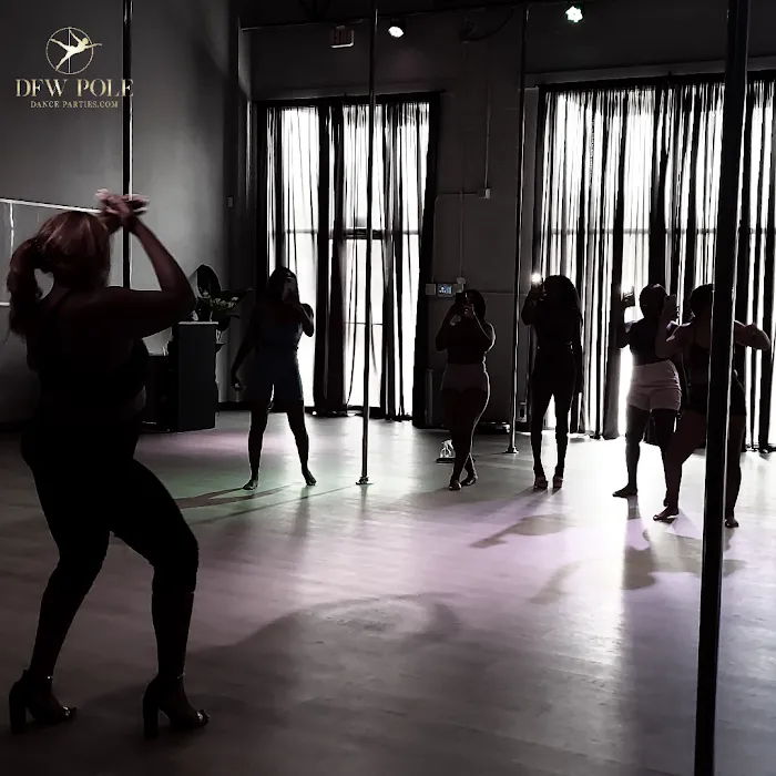 Pole Parties & More with Toy Picture 9