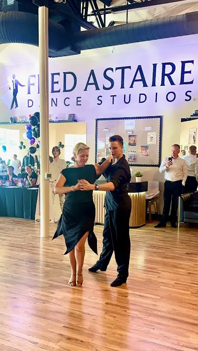 Fred Astaire Dance of Colleyville Picture 4