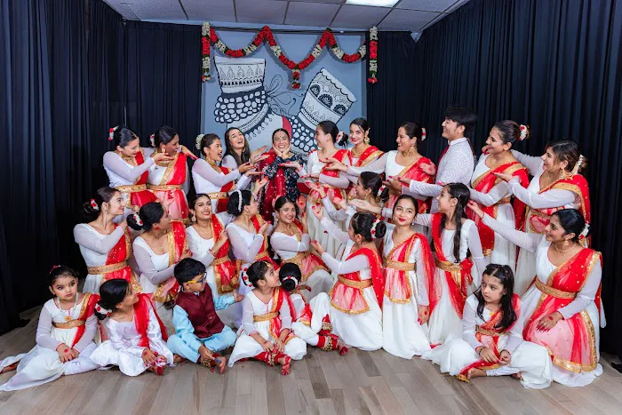 Shruti's Dance & Yoga Picture 8