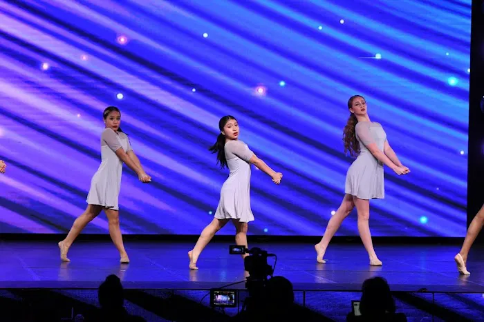 Dance Connection Picture 3