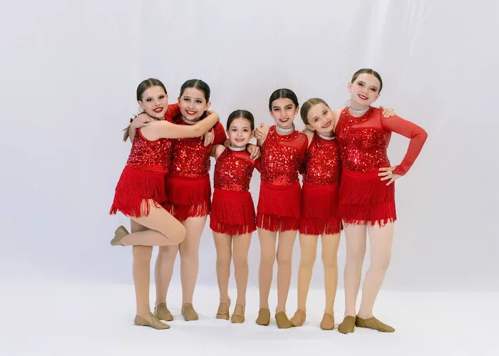 Ten Feet Tall Dance Studio Picture 1
