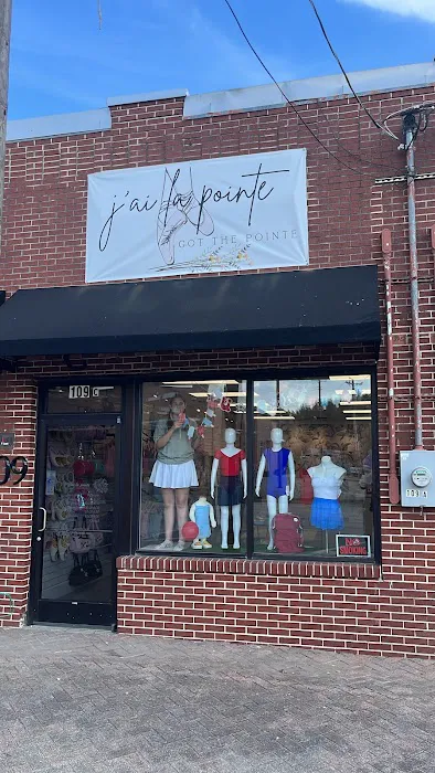j'ai la pointe - Got the Pointe Dance Boutique Picture 1