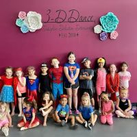3-D DANCE ico