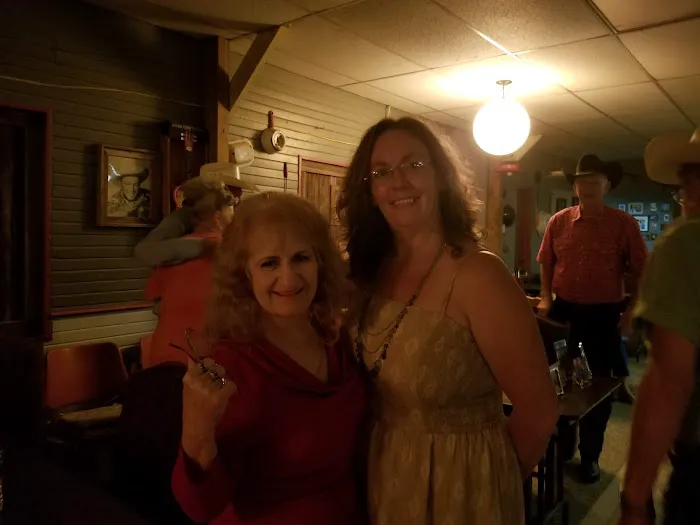 Alice's Dance Hall Picture 5