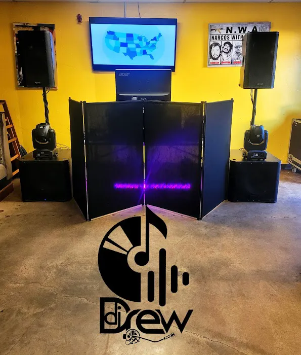 Drew's Entertainment Picture 7