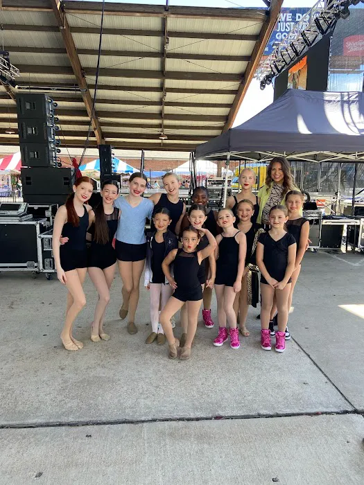 Dance Loud Academy Picture 5