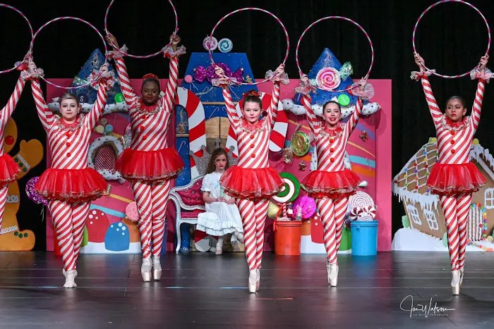 Revive Dance & Performing Arts / Glow Competitive Dance Company Picture 2
