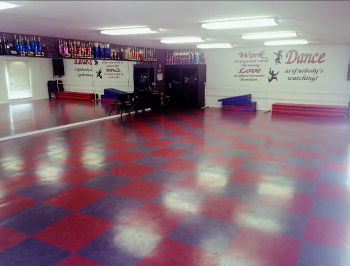 Joni's Gymnastics & Dance Center Picture 6