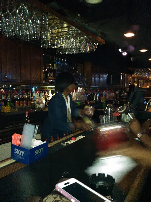 J.O.S.H. Lounge Picture 9