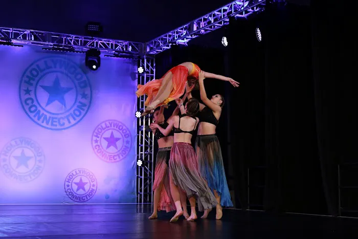 Gravity Dance Picture 5