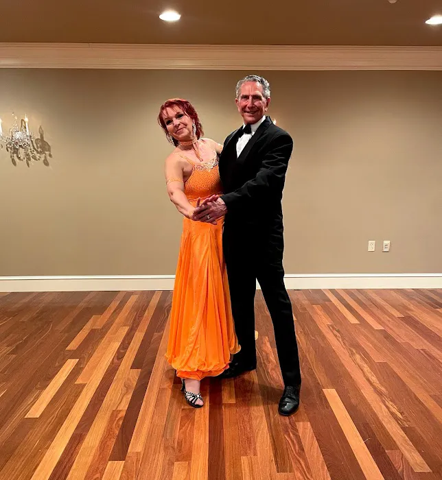 Dance time with Monika Picture 3