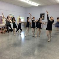 Dancers' Corner ico