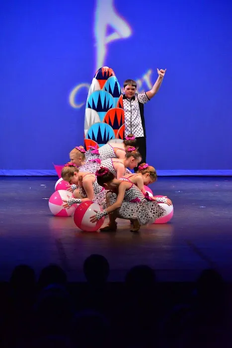 Dancers' Corner Picture 5