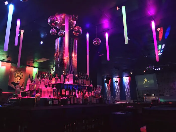 Discovery Night Club Picture 5