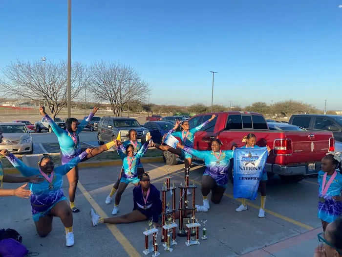 Untamed Dance & Cheer Team Picture 2