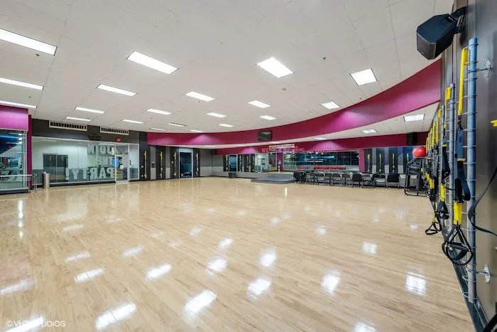 Crunch Fitness - Frisco Picture 6