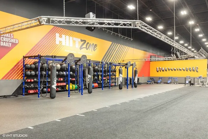 Crunch Fitness - Arlington Picture 4