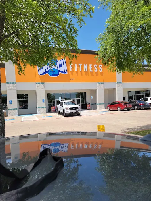 Crunch Fitness - Arlington Picture 7