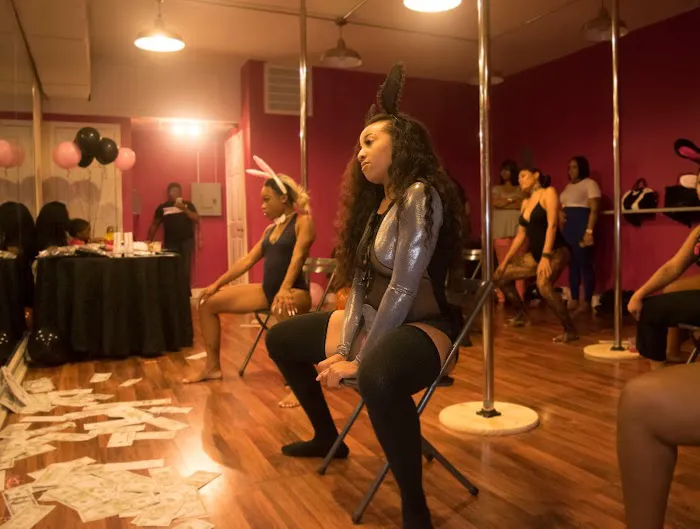 The Pole Experience Dance Fitness Studio Picture 8