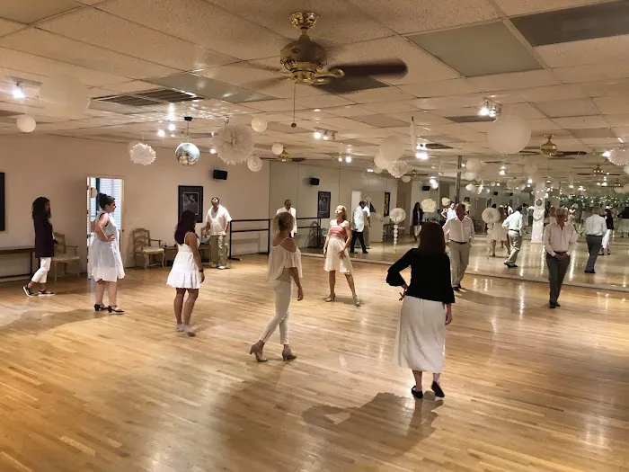 River Oaks School of Dancing Picture 2
