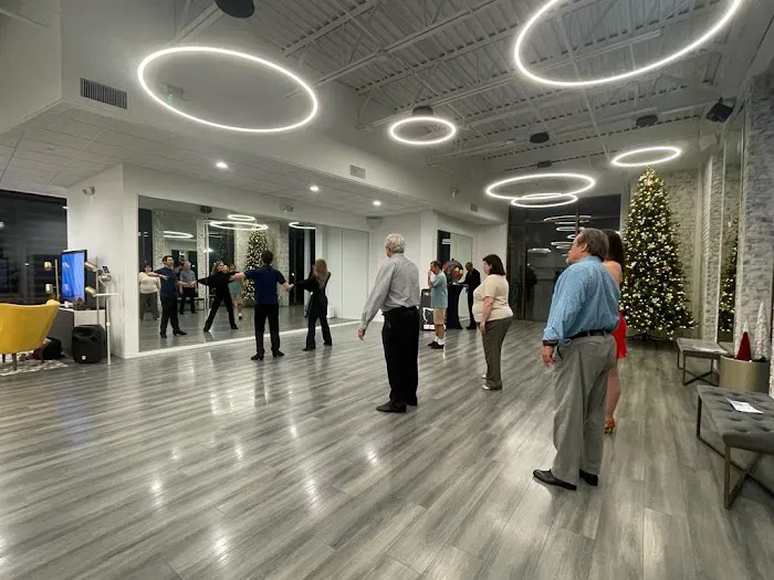 Fred Astaire Dance Studios - Houston Heights Picture 4