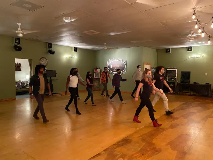 Sotaki Dance School Picture 4