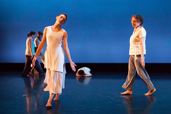Frame Dance Picture 5