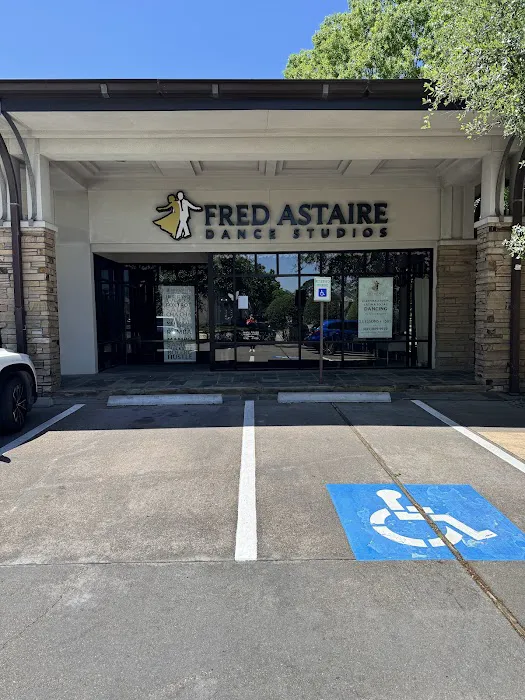 Fred Astaire Dance Studios Picture 10