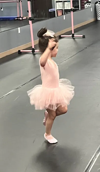 The stage dance studio Picture 5