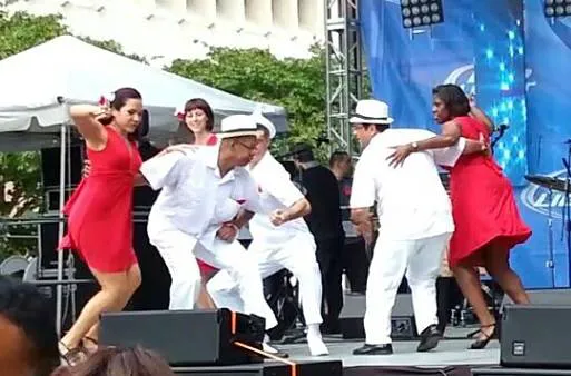 SALSA GRANDE Picture 6