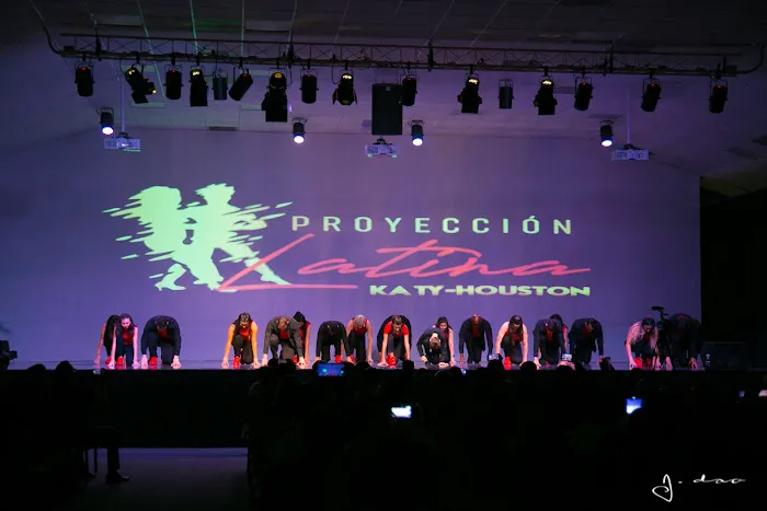 MxT Dance Studio Picture 7